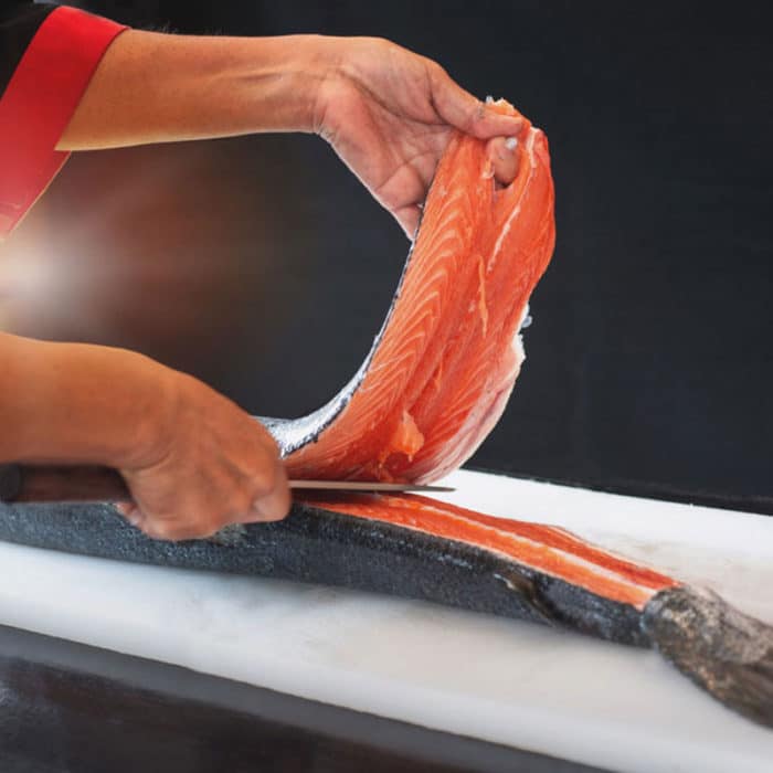 Filetes salmón ahumado con piel